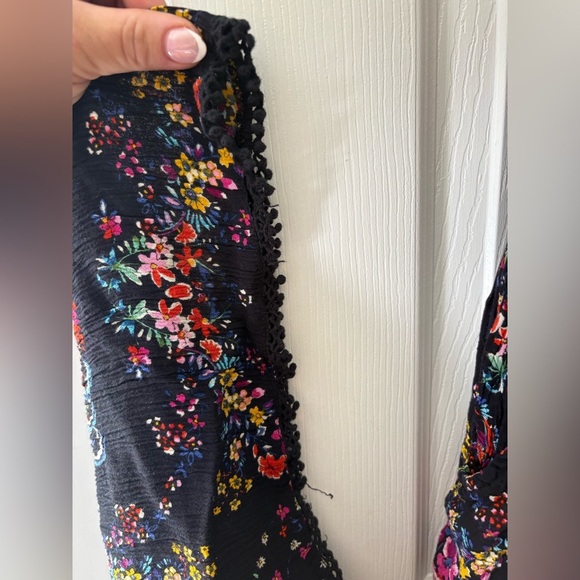 Patrons of Peace black floral wide leg crop jumpsuit size medium - Picture 6 of 15